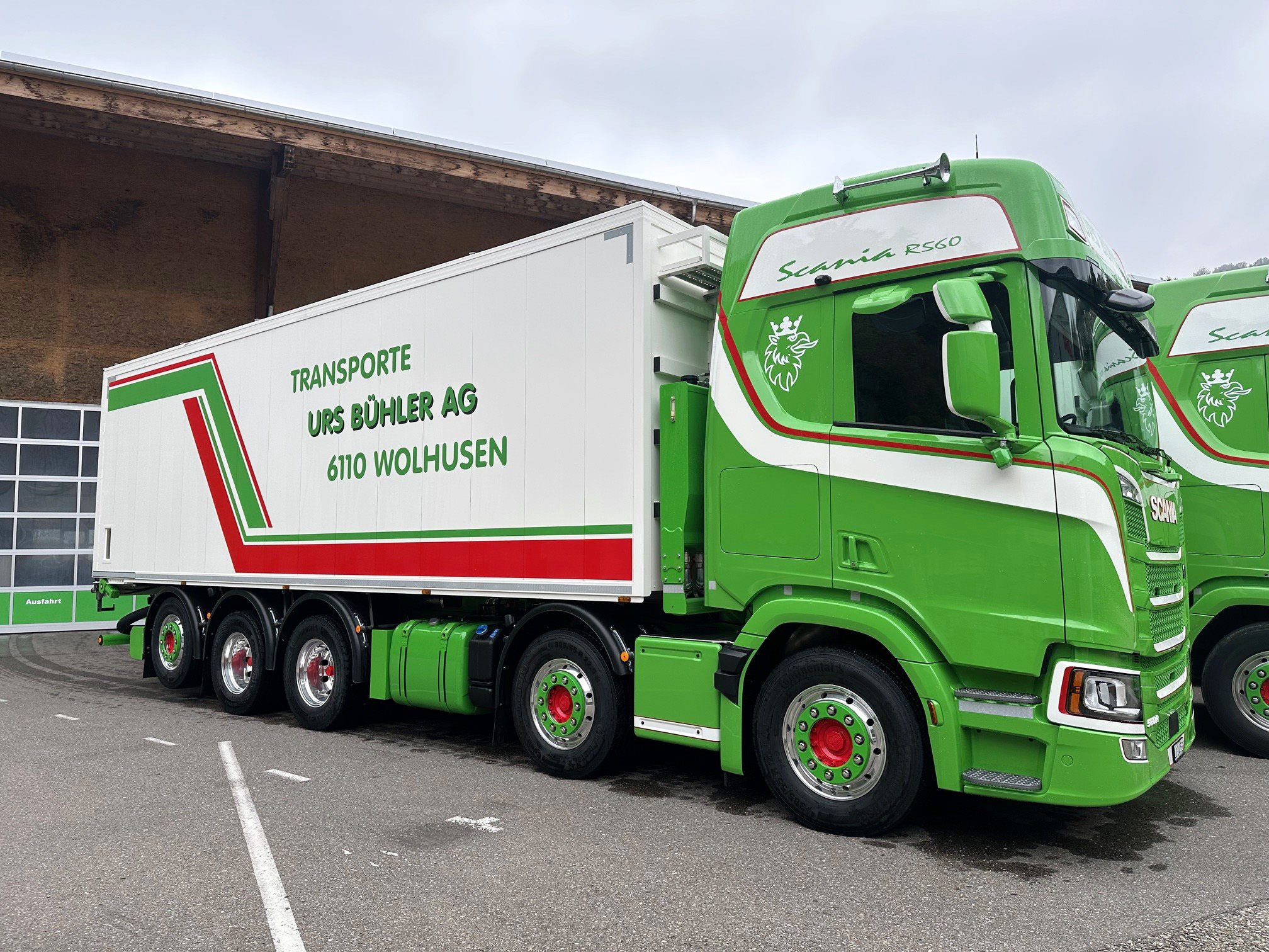 Scania R490 240 Lastwagen